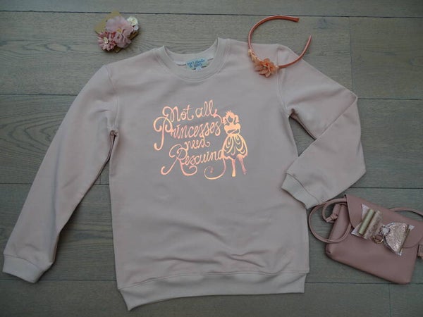 sweater uni nude princesses
