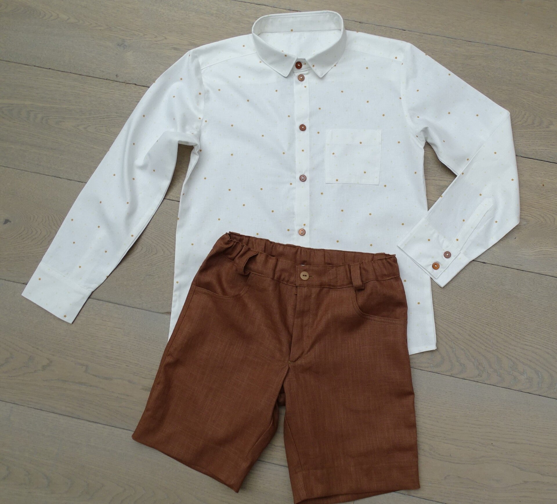 Hemd off-white stars