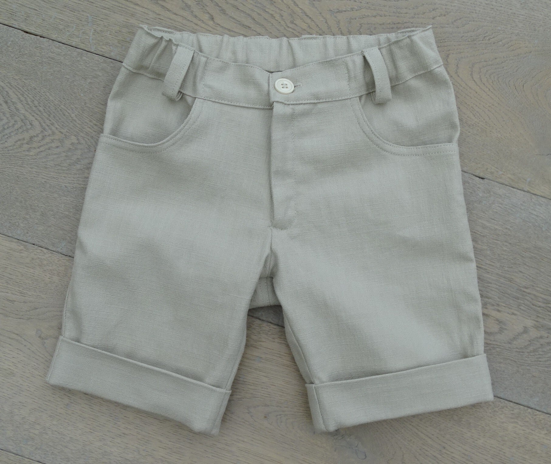 Korte broek linnen beige