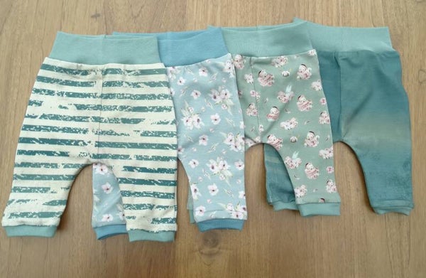 Set 4 babybroekjes maat 50