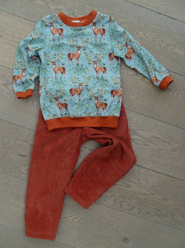 set: corduroy broek roest + sweater hert flowers