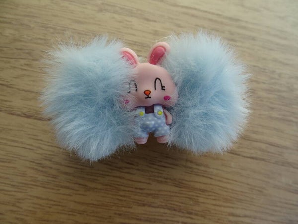 Haarspeld strik blauwe pels/Konijntje