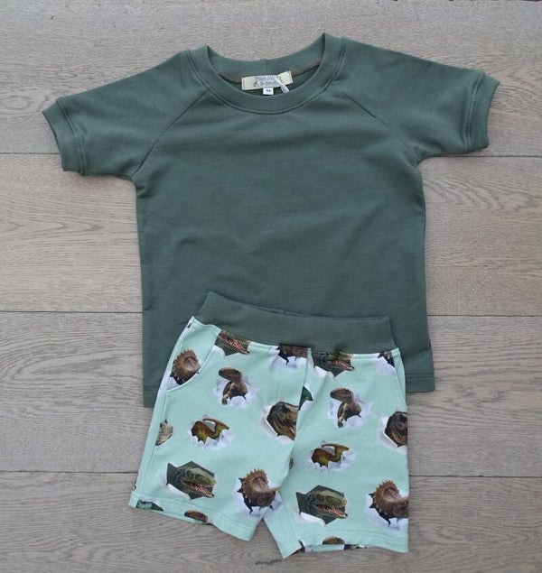 Set zomershort + T-shirt Dino oudgroen