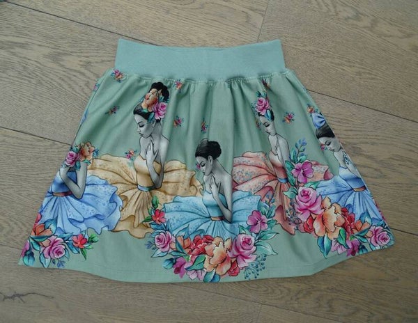 fronsrok grote print bloemenmeisjes