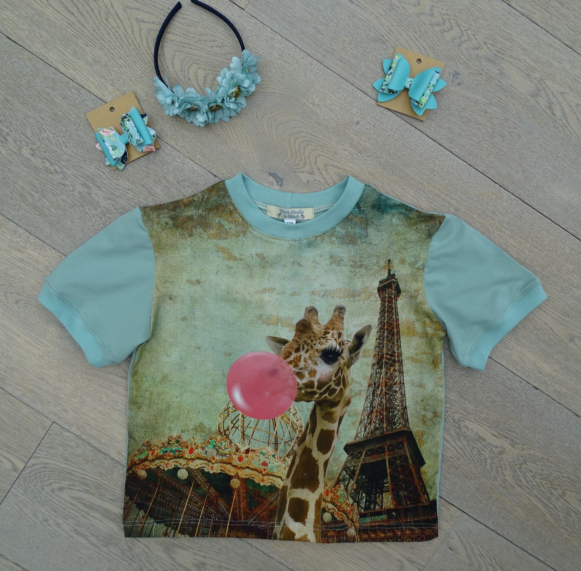T-shirt Parijs saliegroen