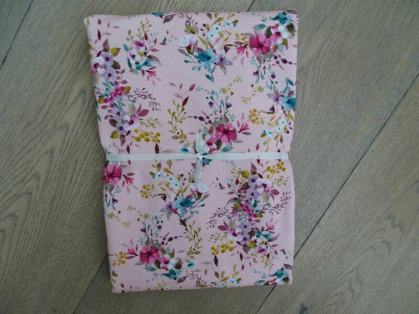 DIY Stoffenpakket lichtroze paarse bloemetjes