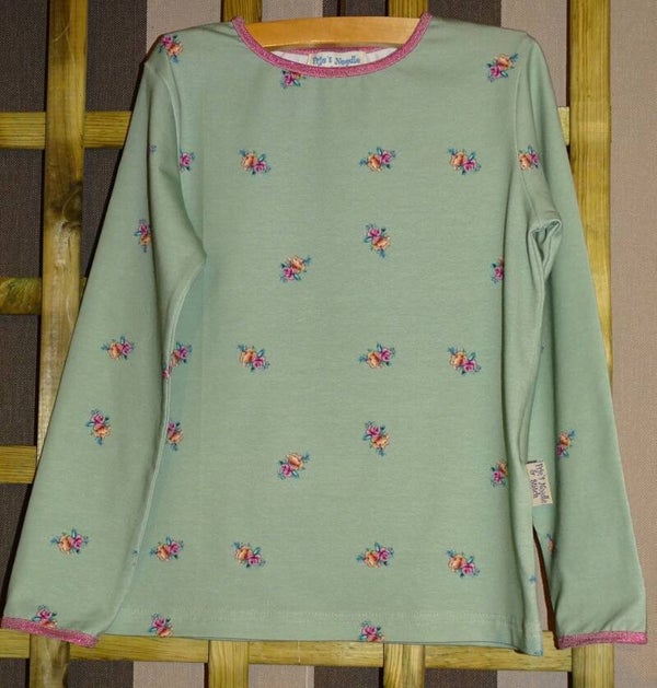 longsleeve groen kleine print bloemenmeisje