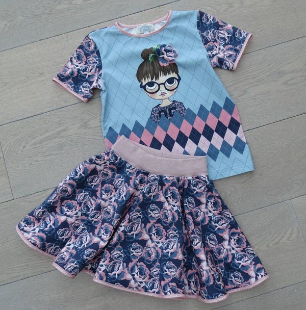 set: rok + T-shirt, La vie en roze stock