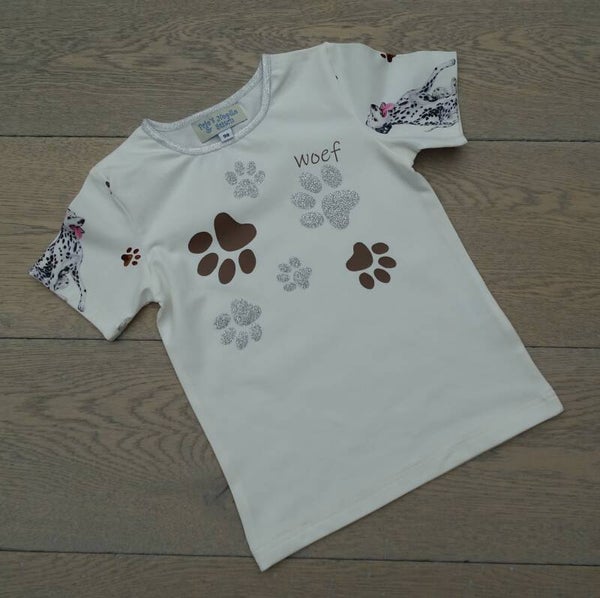 T-shirt wit, bedrukking hondenpootjes