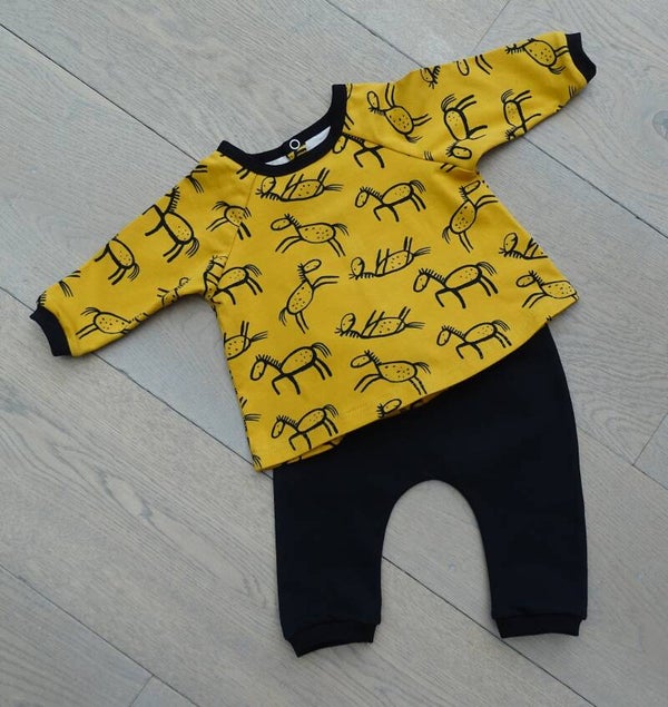 baby setje: oker paardje