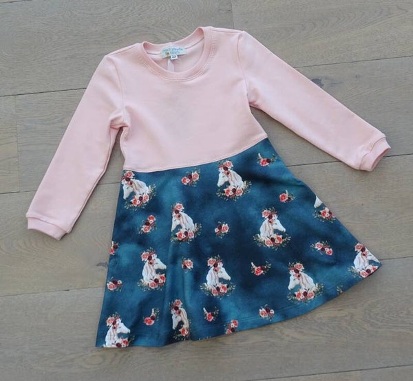 jurkje sweaterstof bloemenpaard/roze