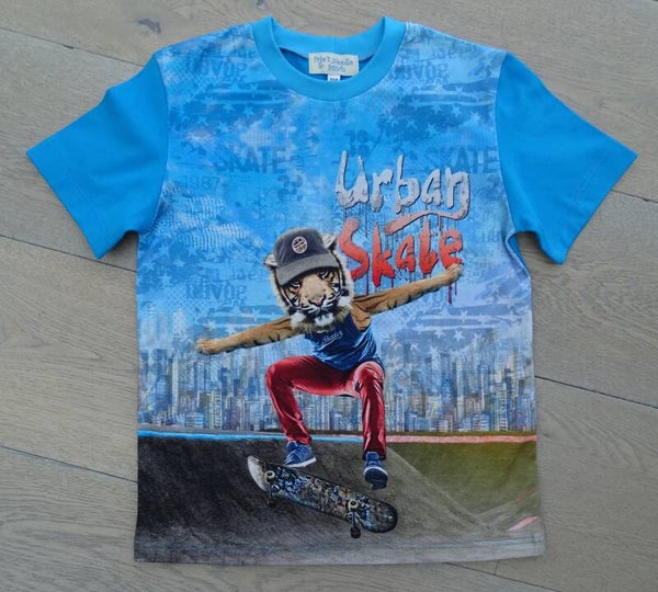 T-shirt Urban Skate stock