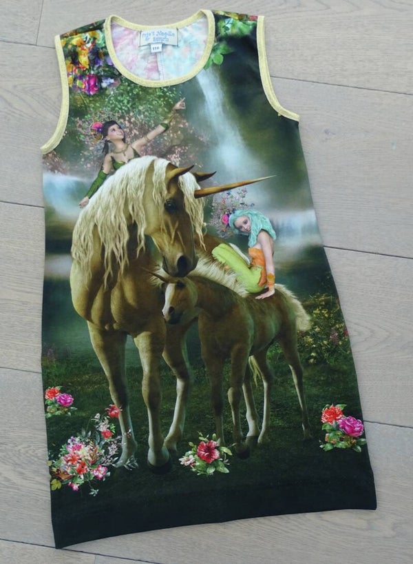 jurk nimfen en unicorns stock