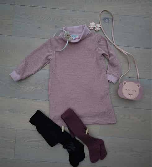 Jurkje oudroze breistof