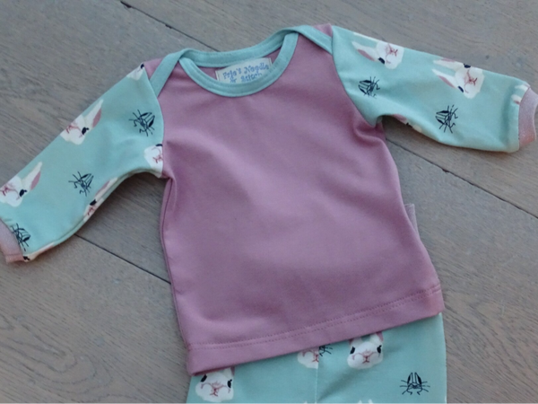baby shirt oudroze konijntjes