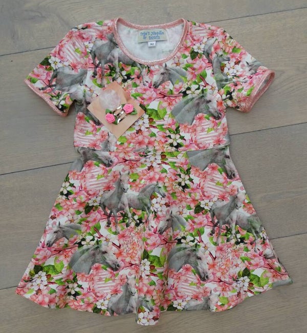 Jurk paarden roze, korte mouw