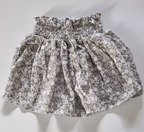Flowers shorts