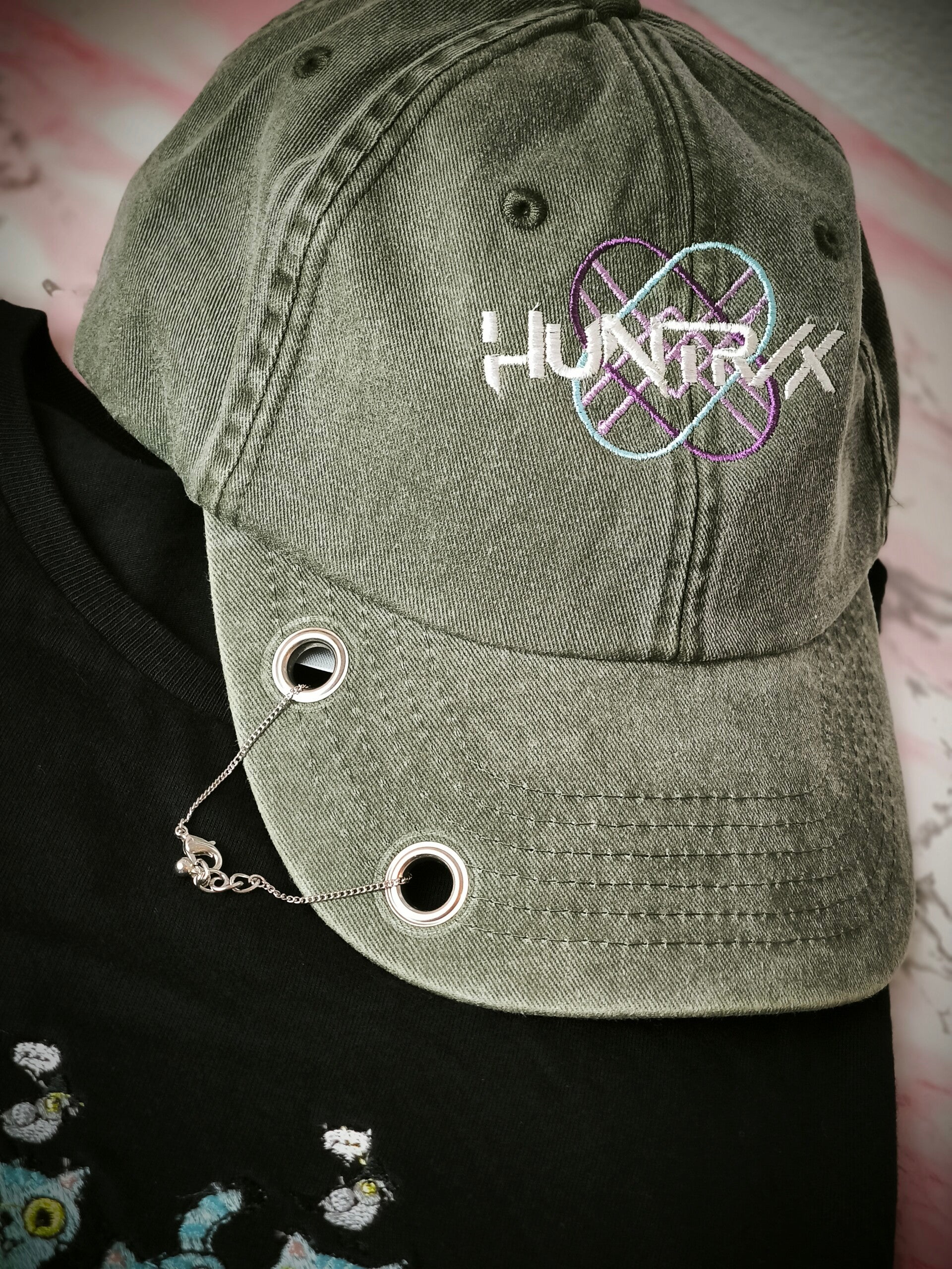 Cap mit Kette & Stick | "HUNTRX"