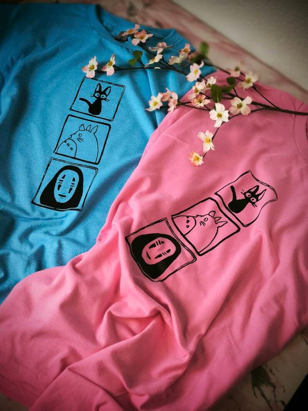 Ein Stück Magie zum Anziehen– Jiji, Totoro & No Face als hochwertiger Siebdruck, Für alle, die Ghibli lieben