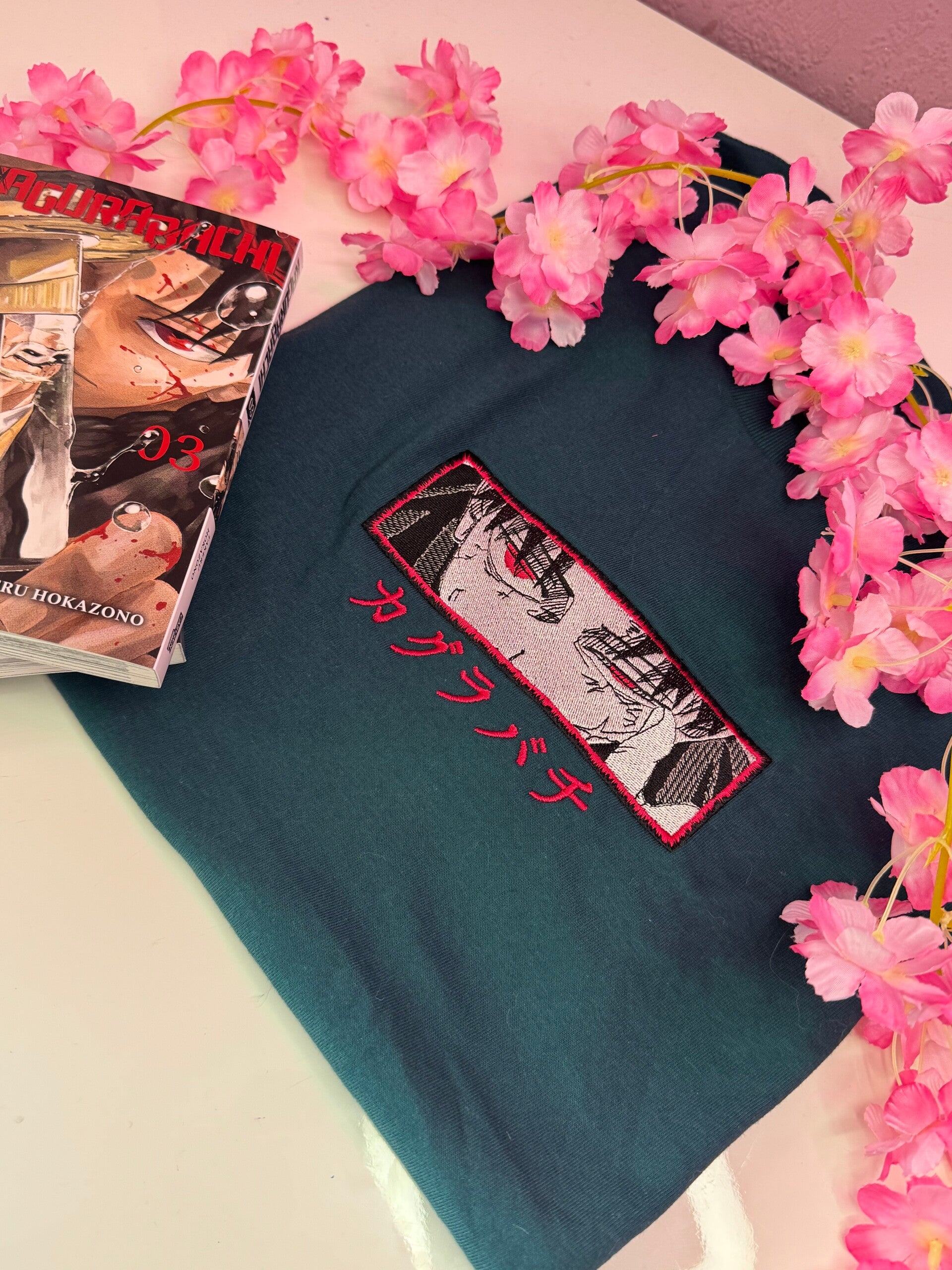 Kagurabachi Anime Stickerei T-Shirt / Hoodie / Sweater – Chihiro Rokuhira inspiriert – Red Eye Edition