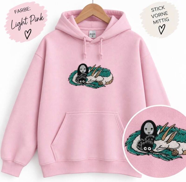 Chihiro Spirit Friends Stickerei – Anime Fantasy Shirt, Sweater oder Hoodie | Handmade Ghibli Inspired Design