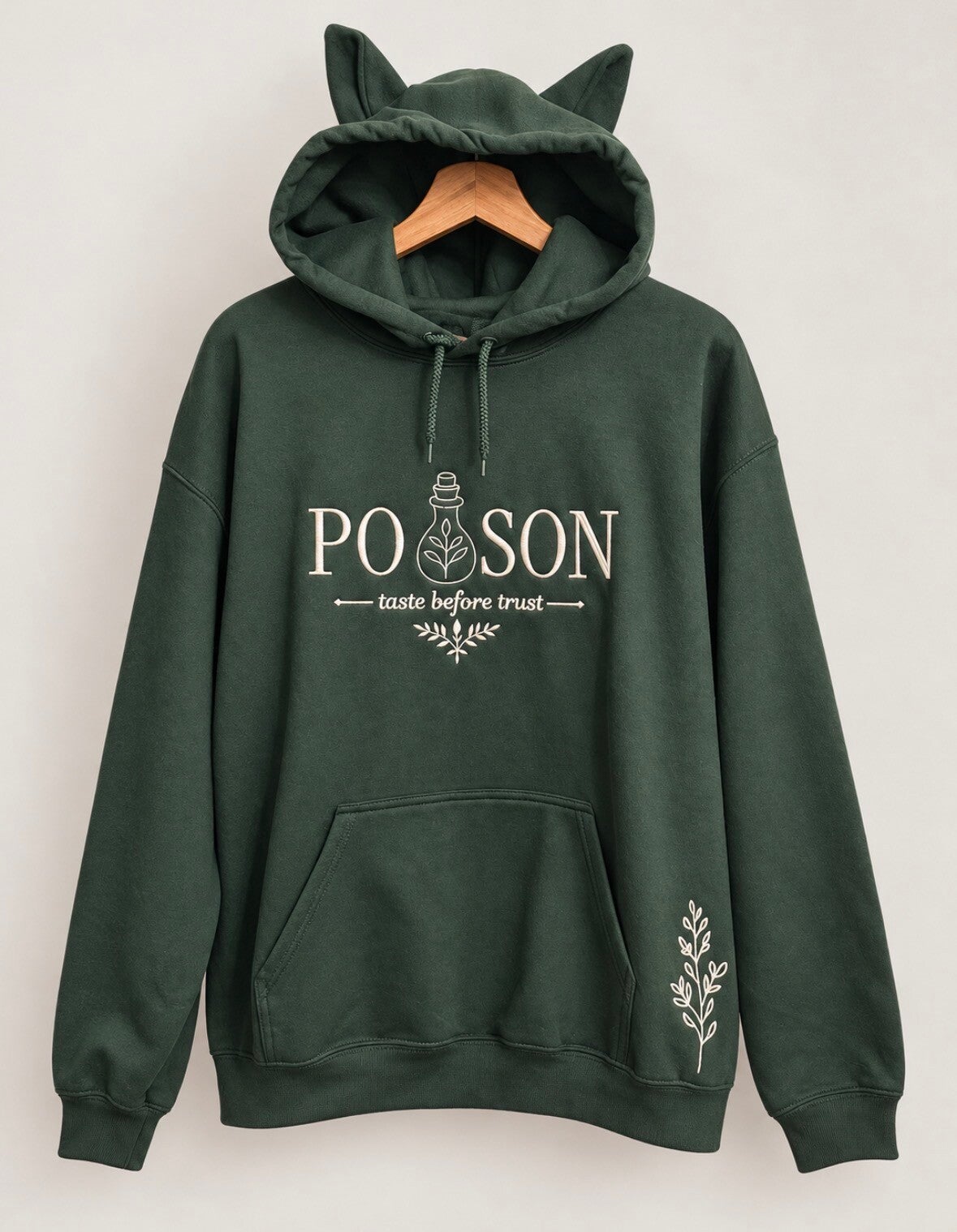 Poison Hoodie mit Katzenohren – Maomao inspired