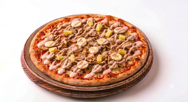 Indiana  : Ananas + Banan + Kebab + Kebabsås