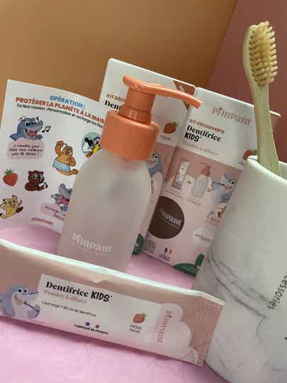 Kit découverte dentifrice kids Fraise (1 bouteille + 1 stick)