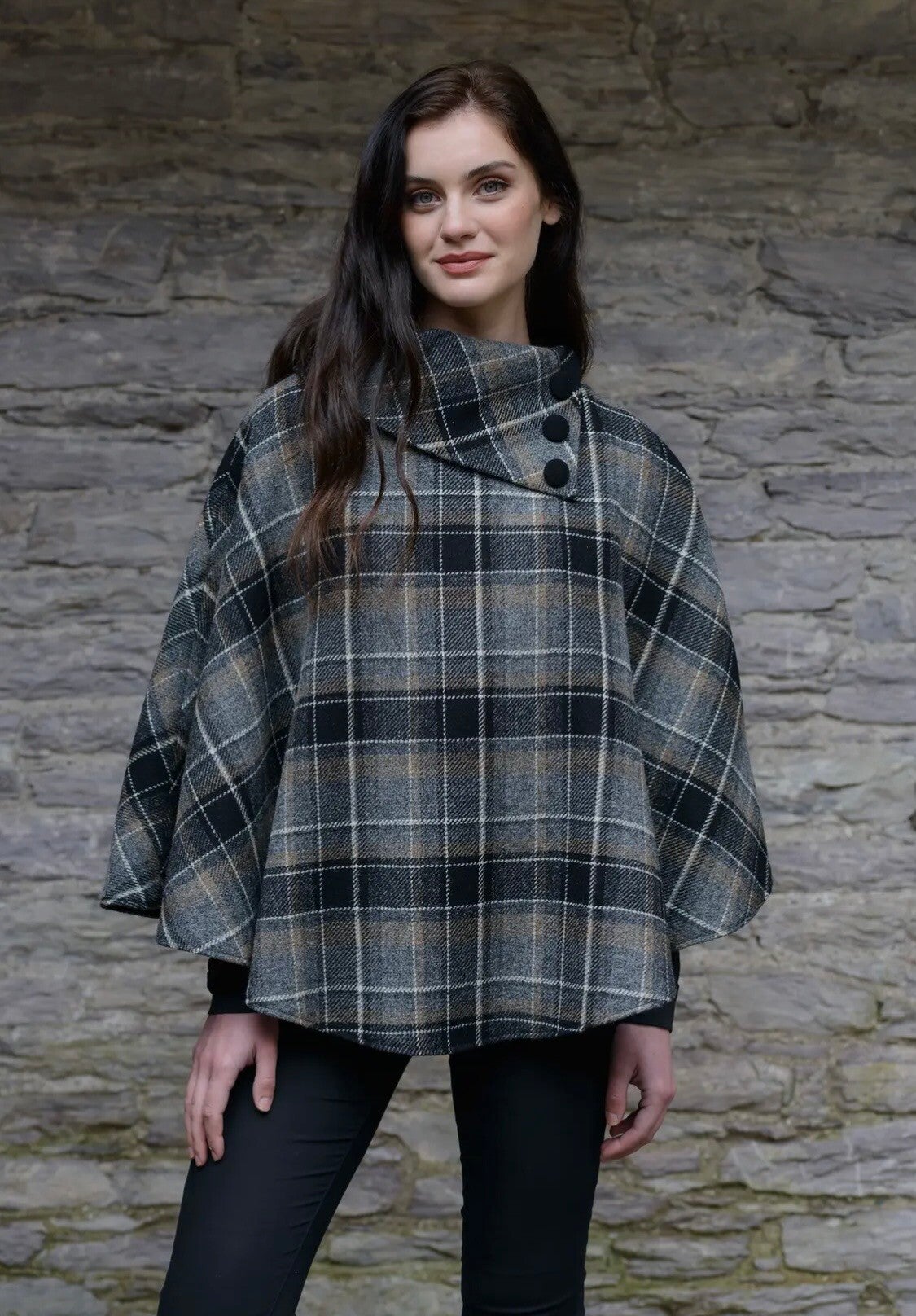Mucros Weavers | Poncho 21 | Dfly Dragonfly