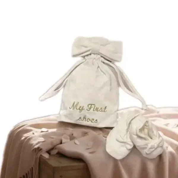 Baby Schuhe Set Geschenk zur Geburt Taufe Neugeborenen Mädchen Weiß mit Beutel