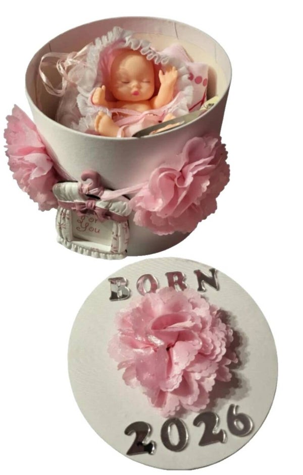 Baby Geschenkset 8tlg Set Mädchen Geschenk zur Geburt Neugeborene Geschenkbox