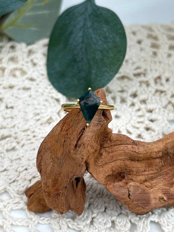 Moosachat Ring