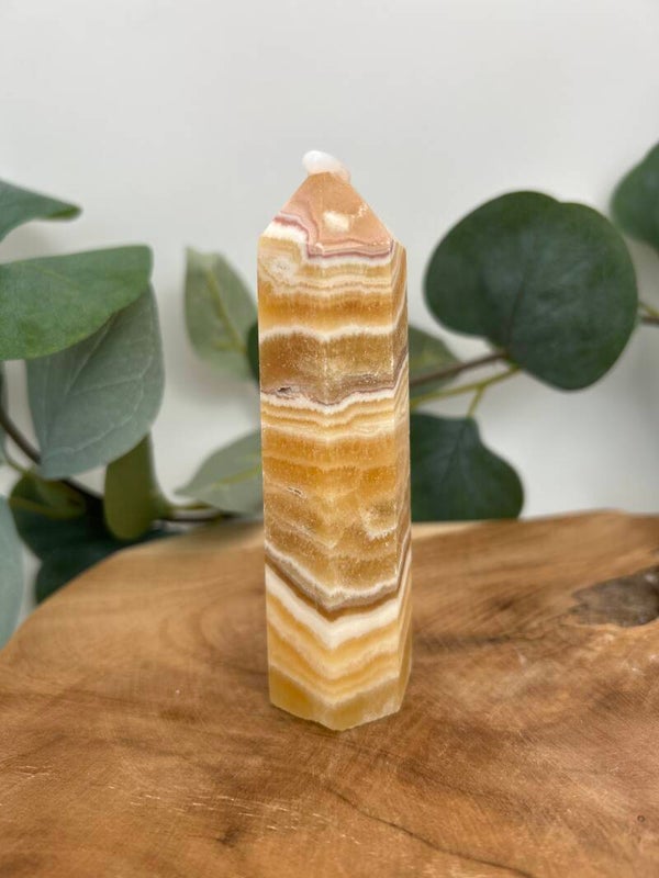 Orangen Calcit Turm Bware