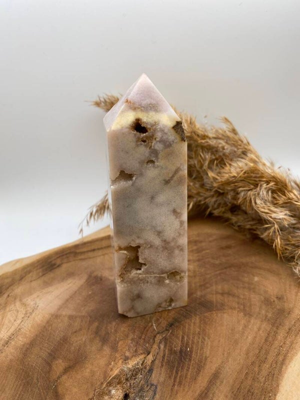 Pink Amethyst Turm