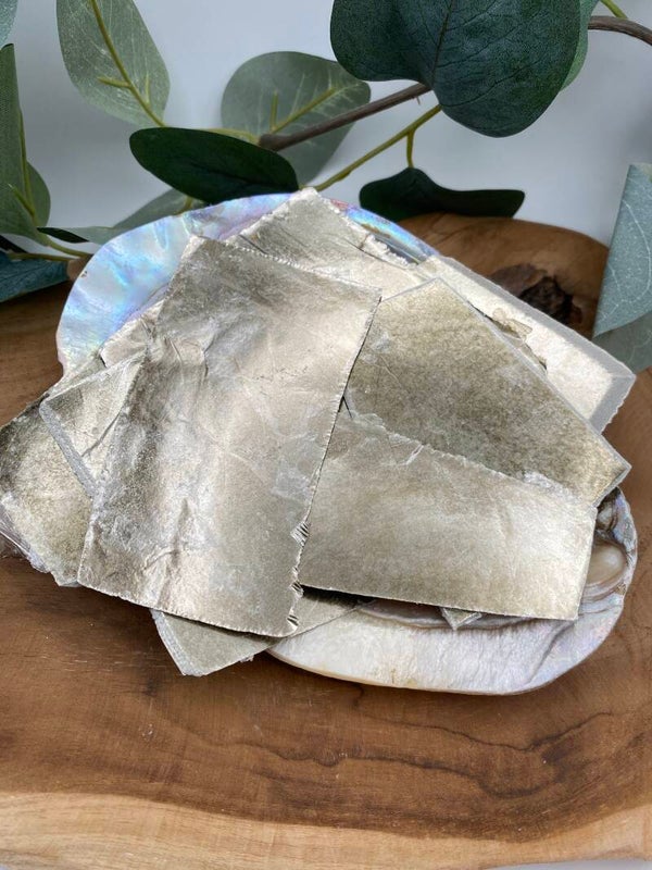 Goldene Mica Plättchen