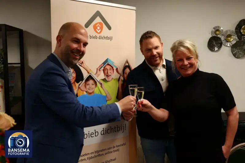 Opening de bieb dichtbij in Pesse