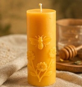 Äkta bivaxljus figur Bin och blommor 160 gr