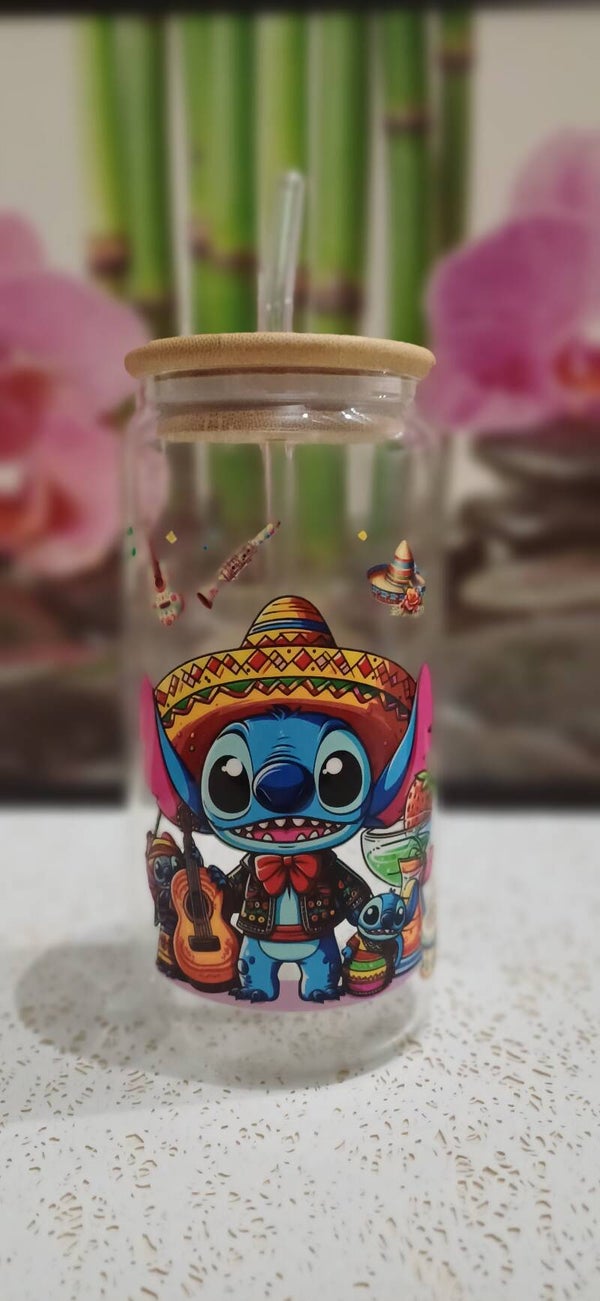 Verre avec couvercle et paille