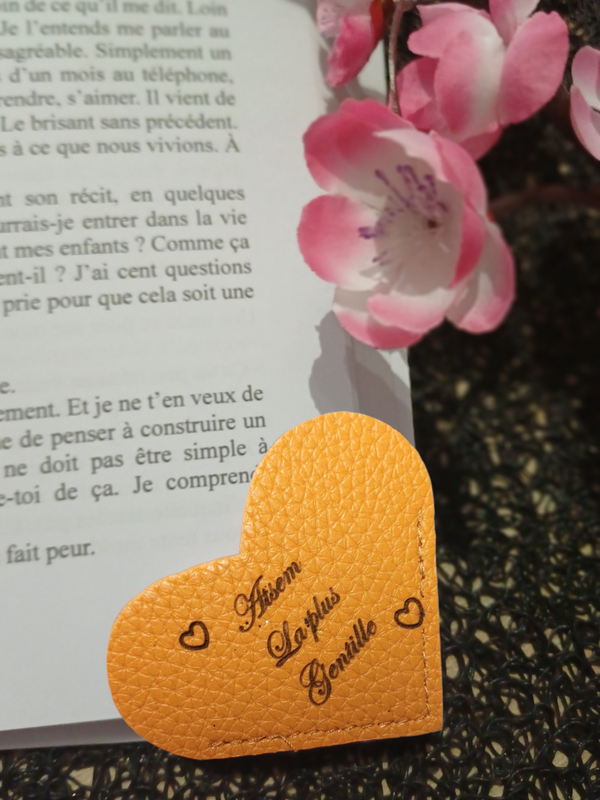 Marque page simili cuir