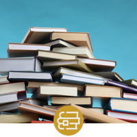 Stapel aus Büchern als Symbol für Lesefreude, Fantasie und spannende Geschichten für Kinder.