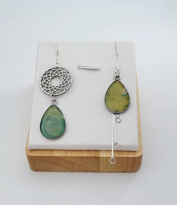 Boucles " Gouttes vert et jaune "