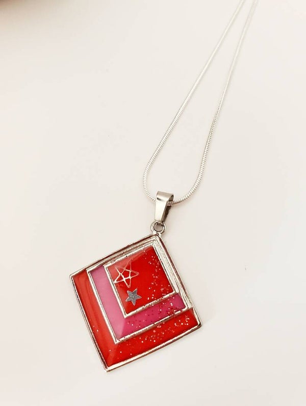 Collier " Étoile rouge "