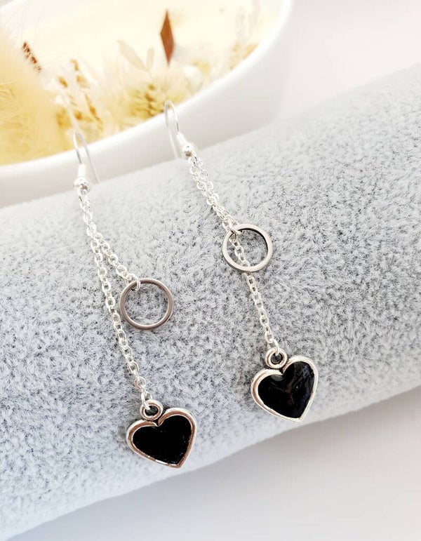 Boucles pendantes " Cœurs noirs "