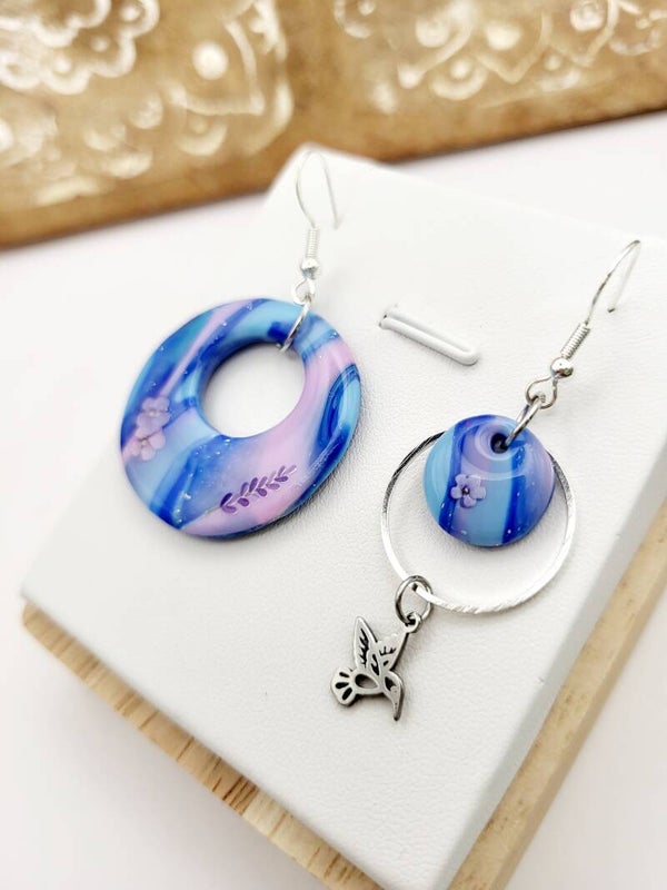 Boucles " polymere arc en ciel colibri "