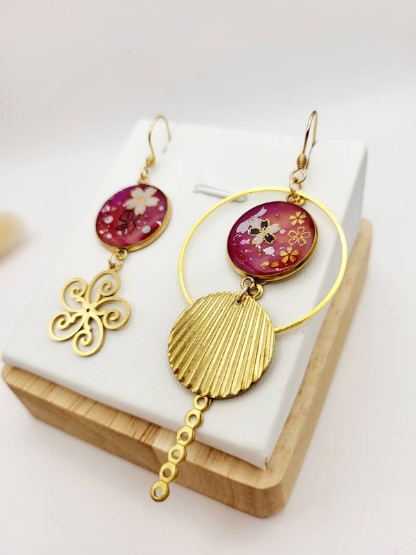 Boucles " asymétriques d'un rose magnifique "