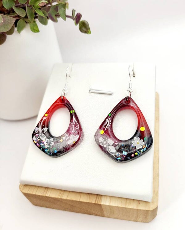 Boucles " Belles gouttes en résine multicolores "