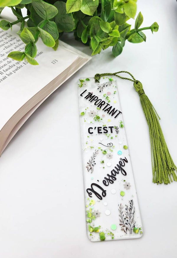 Marque-page " Essayer "
