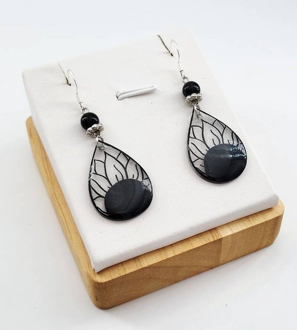 Boucles " Fleurs en noir et blanc 3"