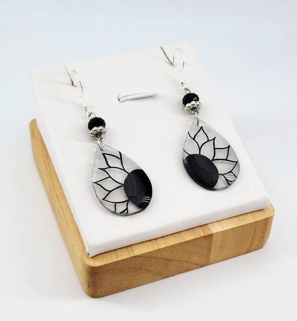 Boucles " Fleurs en noir et blanc 2"