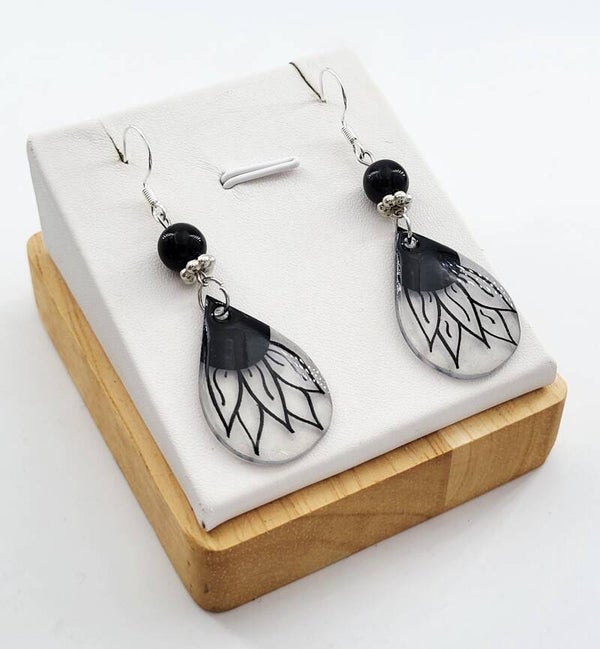 Boucles " Fleurs en noir et blanc 1"